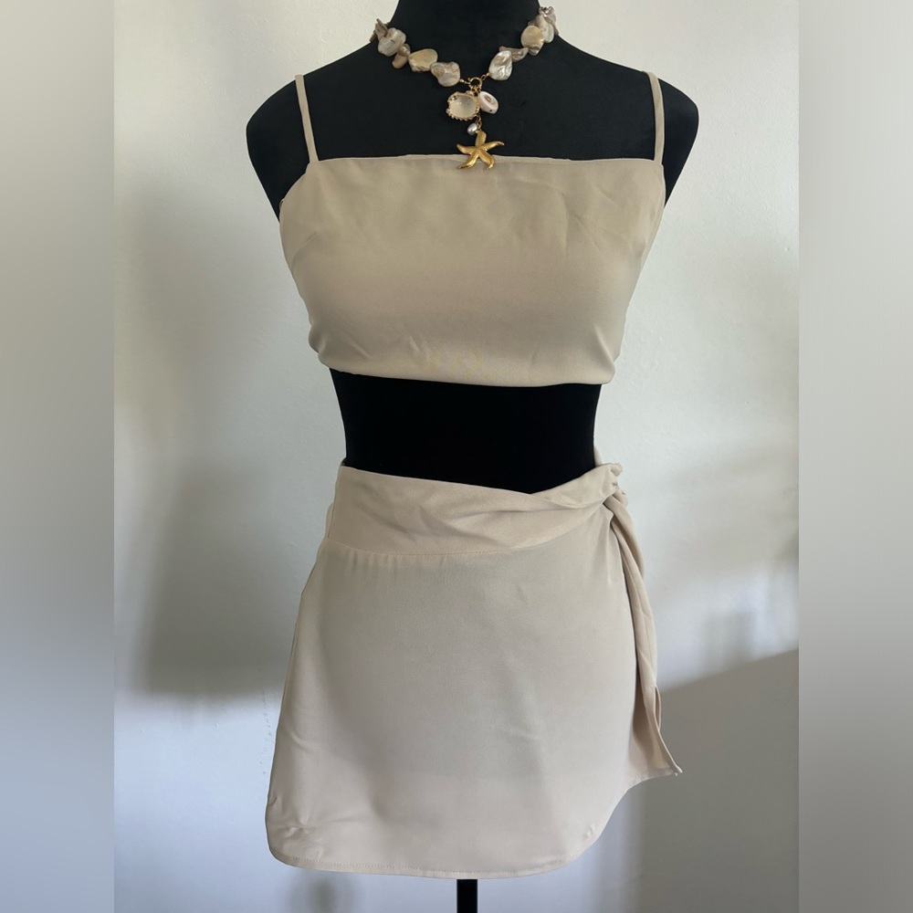 Beige 2 piece set